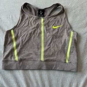 Nike pro small sports bra workout top
